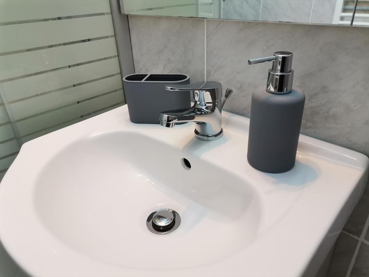 Ferienwohnung Apartament Giulia Făgăraş Exterior foto