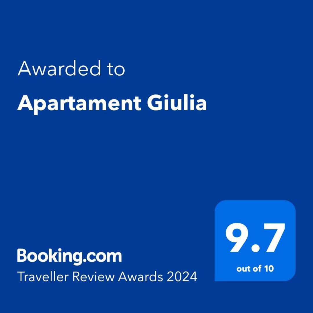 Ferienwohnung Apartament Giulia Făgăraş Exterior foto